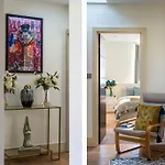 Stunning 3 Bed 2 Bath Penthouse In Central London