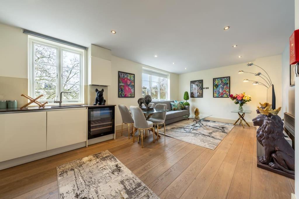 Appartamento Stunning 3 Bed 2 Bath Penthouse In *